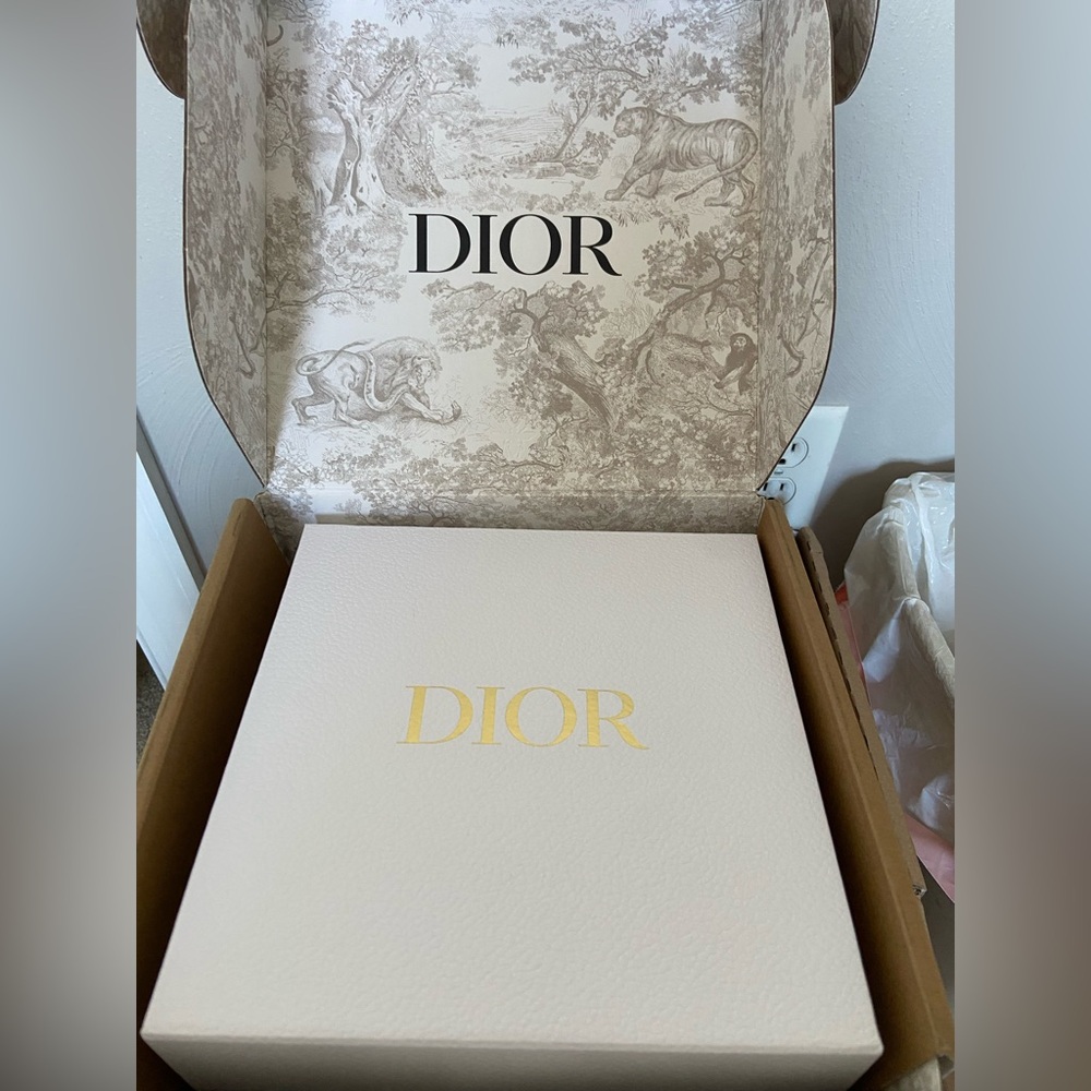 Dior White and Gold Gift Box